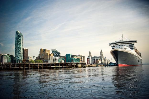 QM2 (c) Ant Clausen 2